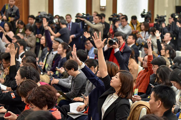 新聞發(fā)布會(huì)活動(dòng)中記者采訪提問(wèn)的幾個(gè)技